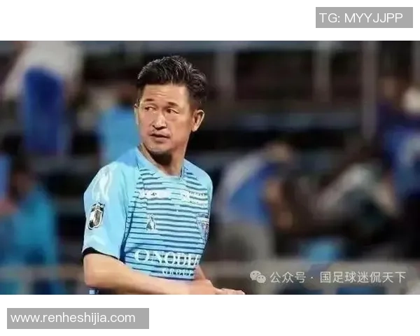 足球场上的抢球高手揭秘：那些擅长争夺球权的明星球员们