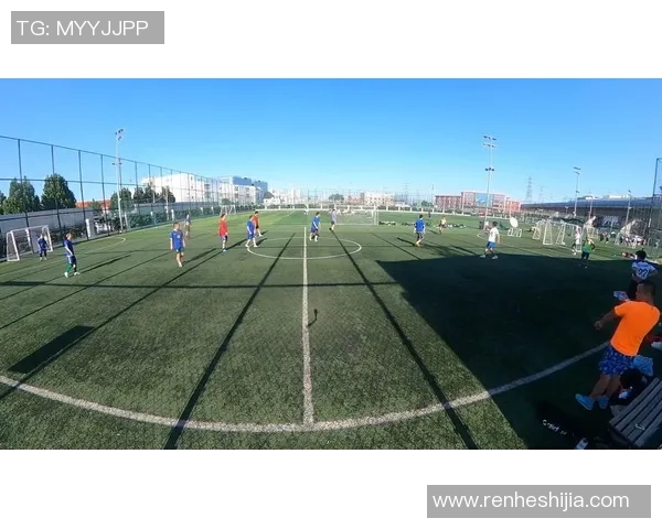 通足球机的魅力与创新：引领未来足球娱乐的新风潮